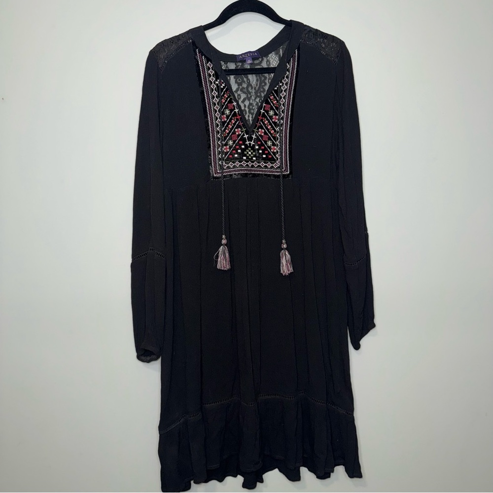 Artesia Black Boho Embroidered Lace Velvet Tassel Mini Dress Womens Medium‎